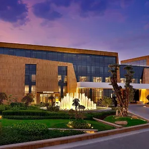 5* Hotel The St. Regis