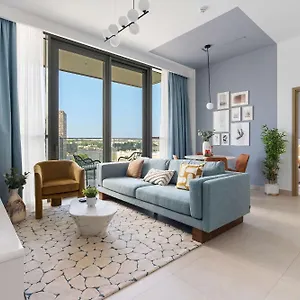 https://silkhaus-modern-1bdr-in-downtown-with-balcony-pool-gym.sharjah-hotels.com